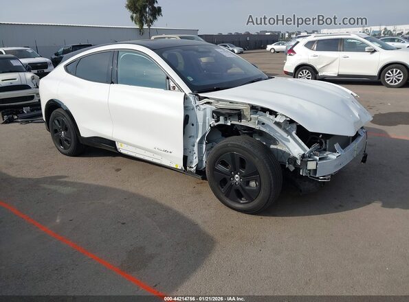 3FMTK2SU8PMA84123 2023 FORD MUSTANG MACH-E Белый Передняя правая четверть