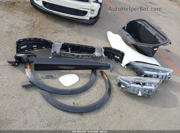 3FMTK2SU8PMA84123 2023 FORD MUSTANG MACH-E Белый Вид щитка приборов