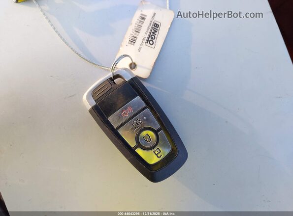 3FMTK3R71NMA14627 2022 FORD MUSTANG MACH-E PREMI Черный Вид панели приборов