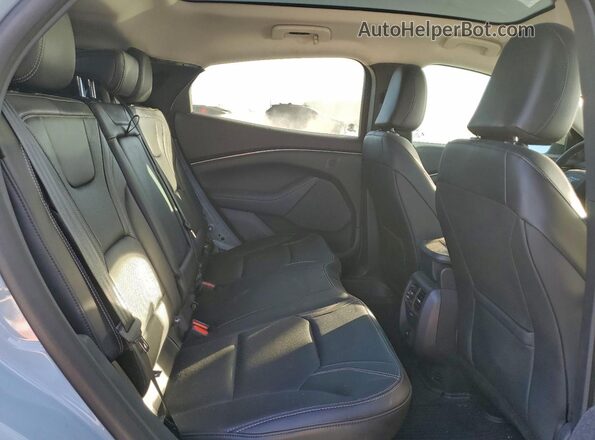 3FMTK3R74SMA20336 2025 FORD MUSTANG MACH-E PREMI Gray Widok wnętrza z tyłu