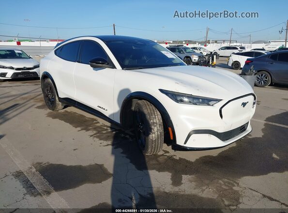 3FMTK3R79PMA54683 2023 FORD MUSTANG MACH-E PREMI Белый Передняя правая четверть