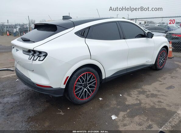 3FMTK3R79SMA13477 2025 FORD MUSTANG MACH-E PREMI Белый Задняя правая четверть