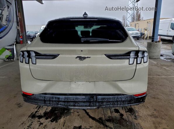 3FMTK3R7XSMA07509 2025 FORD MUSTANG MACH-E PREMI Cream Vista trasera