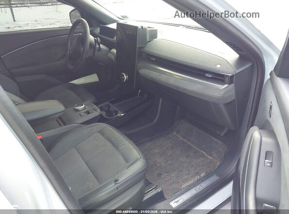 3FMTK4SX8PMA37423 2023 FORD MUSTANG MACH-E Серый Вид салона спереди
