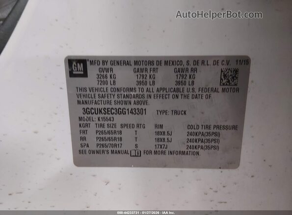 3GCUKSEC3GG143301 2016 CHEVROLET SILVERADO White Vista del compartimento del motor