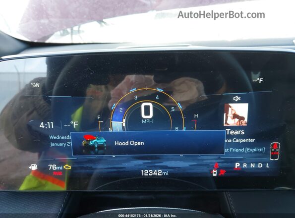 3GNAXHEG1SL105065 2025 CHEVROLET EQUINOX Красный 