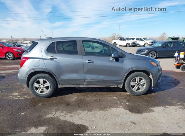 3GNCJKSB9LL192604 2020 CHEVROLET TRAX Gray Widok wnętrza z tyłu