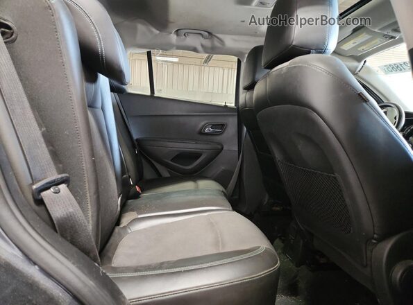 3GNCJLSB3GL230730 2016 CHEVROLET TRAX Gray Вид задньої частини салону