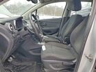 2016 Chevrolet Trax Ls Серебряный vin: 3GNCJNSB6GL277827