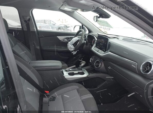 3GNKBCR43SS201890 2025 CHEVROLET BLAZER Черный Вид салона спереди