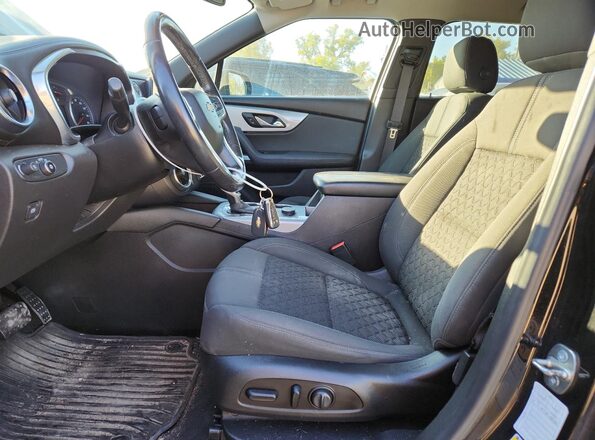 3GNKBCRS5KS692008 2019 CHEVROLET BLAZER Black Widok wnętrza z przodu