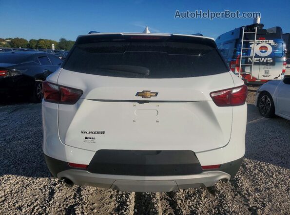 3GNKBDRS3MS510251 2021 CHEVROLET BLAZER Белый Вид салона спереди