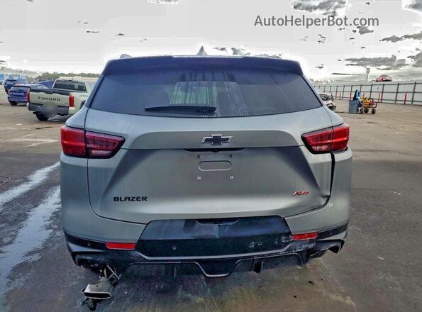 3GNKBERS2SS114279 2025 CHEVROLET BLAZER Серый Вид сзади