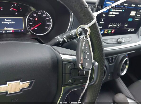 3GNKBHR4XPS179505 2023 CHEVROLET BLAZER Синий Вид панели приборов
