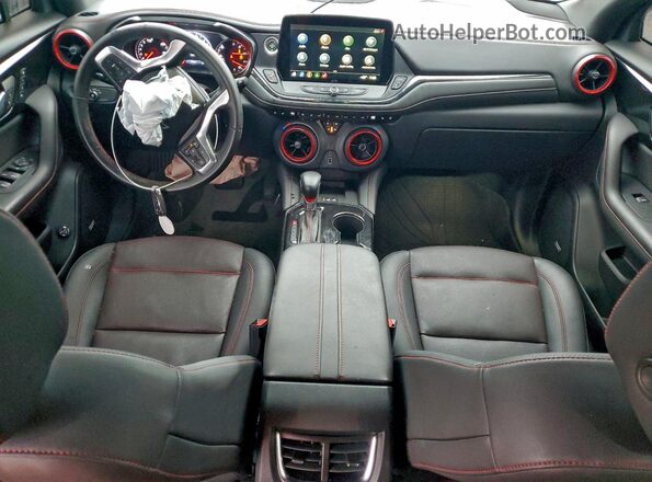 3GNKBKRS1PS213908 2023 CHEVROLET BLAZER Серебряный Вид панели приборов