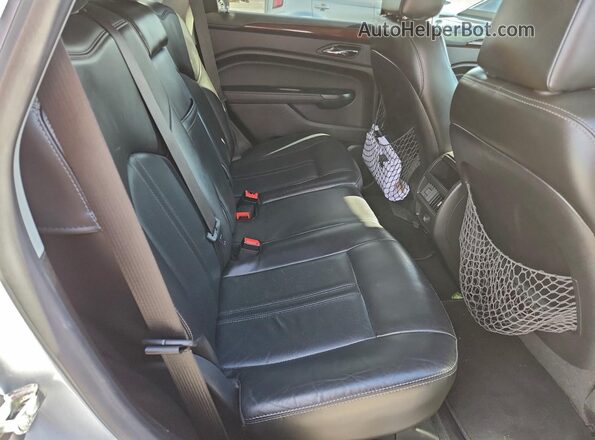 3GYFNBE37GS534930 2016 CADILLAC SRX White Widok tylnych siedzeń