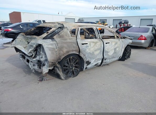 3GYK3EMRXSS262412 2025 CADILLAC OPTIQ Черный Задняя правая четверть