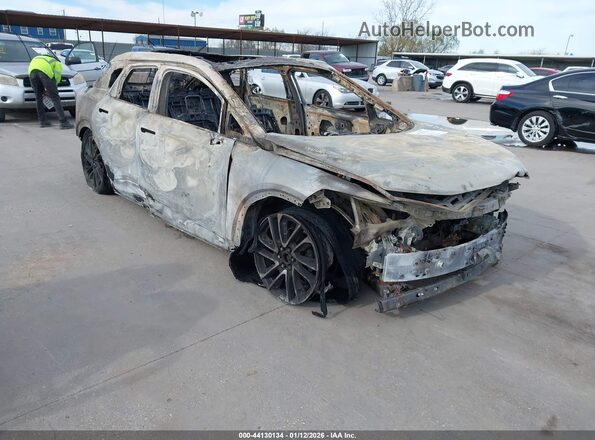 3GYK3EMRXSS262412 2025 CADILLAC OPTIQ Черный Передняя правая четверть