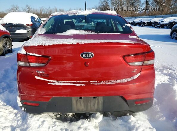 3KPA24AB5JE062668 2018 KIA RIO Красный Вид сзади