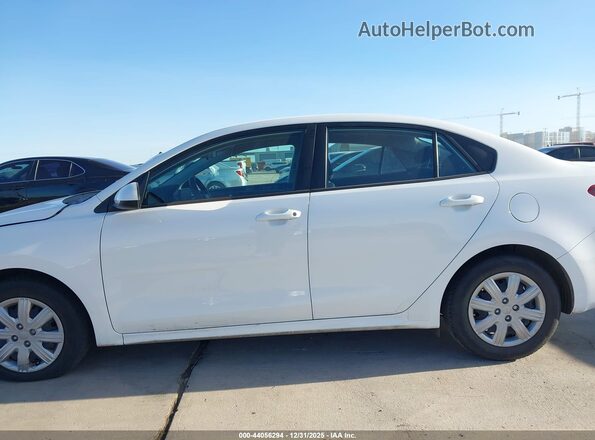 3KPA24AD0PE567799 2023 KIA RIO Белый 