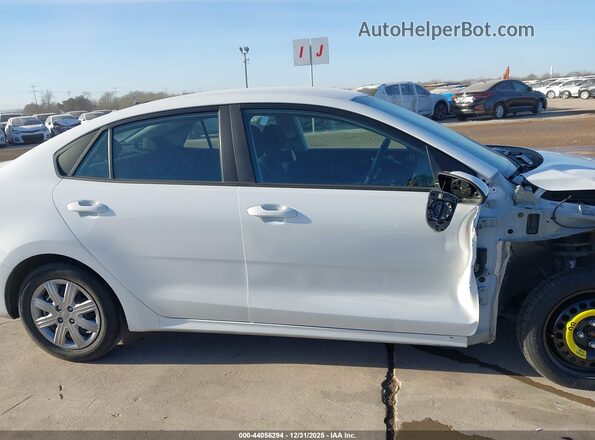 3KPA24AD0PE567799 2023 KIA RIO Белый Панорамный вид салона 360°