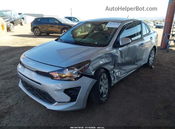 3KPA24AD2PE615805 2023 KIA RIO Серебряный Передняя левая четверть