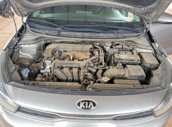 3KPA24AD5ME379677 2021 KIA RIO Серый Вид задней части салона