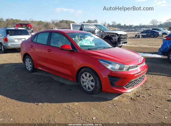 3KPA24AD9ME370786 2021 KIA RIO Красный Передняя правая четверть