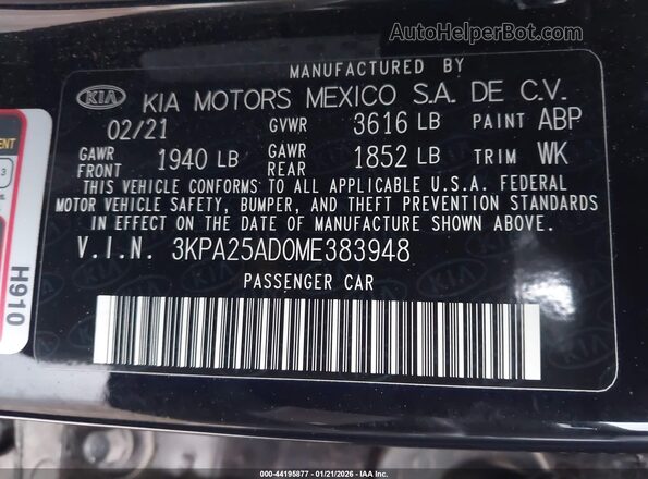 3KPA25AD0ME383948 2021 KIA RIO 5-DOOR Черный Вид подкапотного пространства