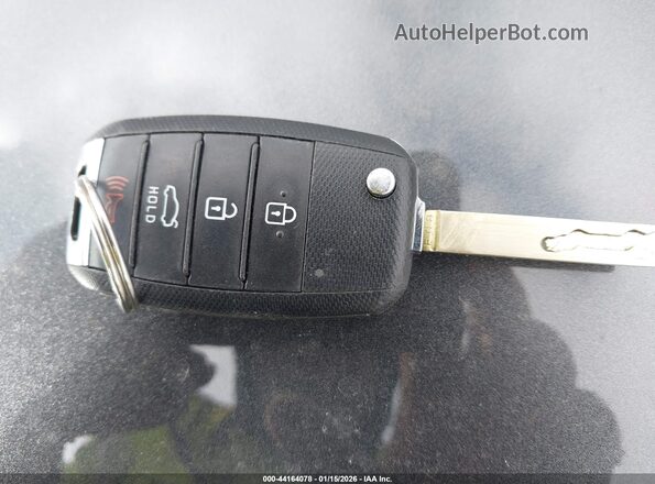 3KPA25AD1LE318427 2020 KIA RIO 5-DOOR Black Вид панелі приладів