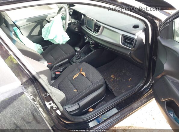 3KPA25AD1LE318427 2020 KIA RIO 5-DOOR Black Вид салону спереду