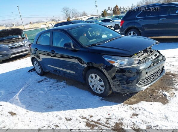 3KPA25AD1PE545980 2023 KIA RIO 5-DOOR Black Przód prawy