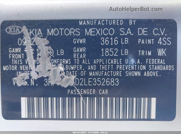3KPA25AD2LE352683 2020 KIA RIO 5-DOOR Silver Widok komory silnika