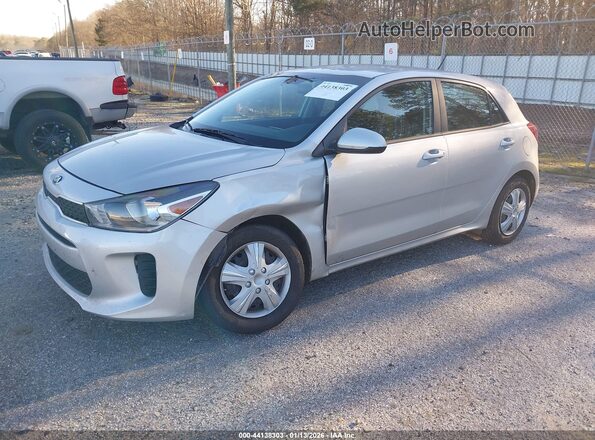 3KPA25AD2LE352683 2020 KIA RIO 5-DOOR Silver Przód lewy