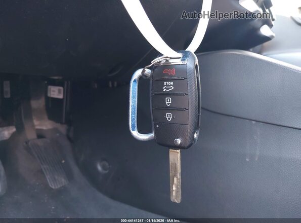 3KPA25AD2ME402354 2021 KIA RIO 5-DOOR Черный Вид панели приборов