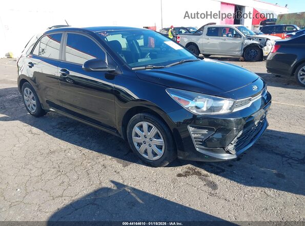 3KPA25AD2ME431286 2021 KIA RIO 5-DOOR Black Передня права чверть