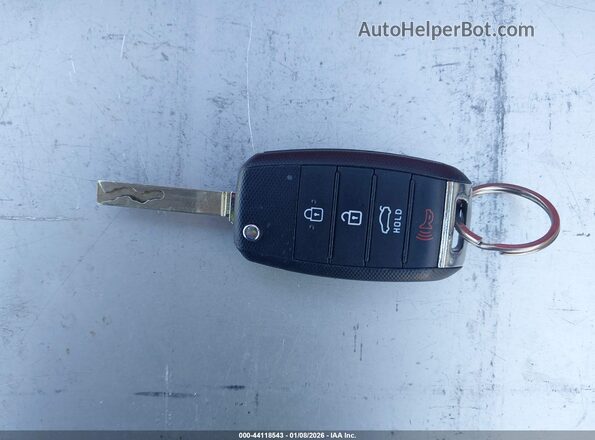 3KPA25AD6LE307326 2020 KIA RIO 5-DOOR Черный Вид панели приборов