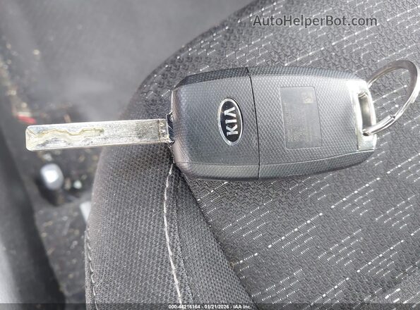 3KPA25AD8ME433267 2021 KIA RIO 5-DOOR Серебряный Вид панели приборов