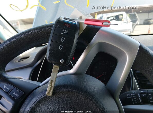 3KPA25AD9LE328901 2020 KIA RIO 5-DOOR Серый Вид панели приборов