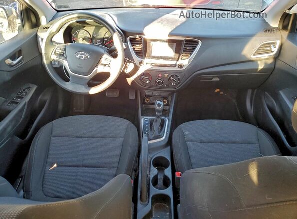 3KPC24A64NE155019 2022 HYUNDAI ACCENT Серебряный Вид панели приборов