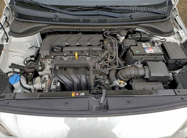 3KPC24A66ME141184 2021 HYUNDAI ACCENT Белый Вид задней части салона