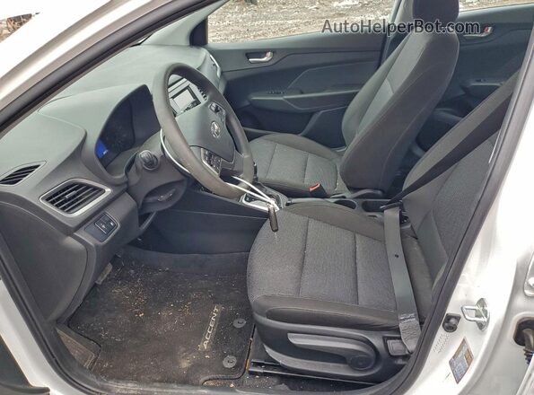 3KPC24A66NE172064 2022 HYUNDAI ACCENT Белый Вид салона спереди