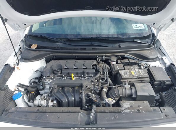 3KPC24A66NE183551 2022 HYUNDAI ACCENT Белый Вид сзади