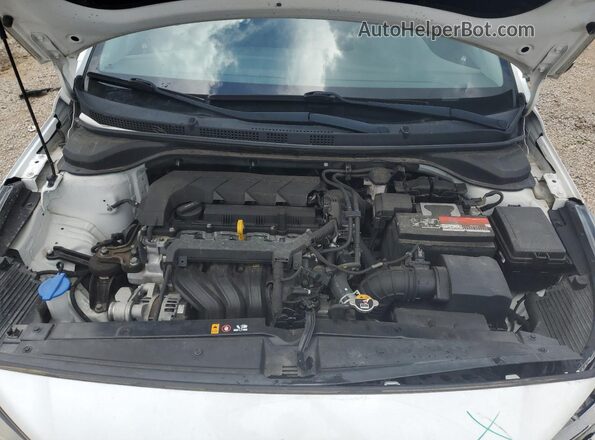 3KPC24A69LE108808 2020 HYUNDAI ACCENT Белый Вид задней части салона
