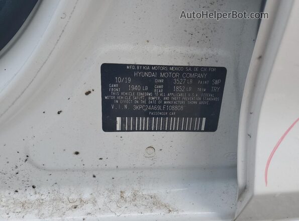 3KPC24A69LE108808 2020 HYUNDAI ACCENT Белый Вид подкапотного пространства