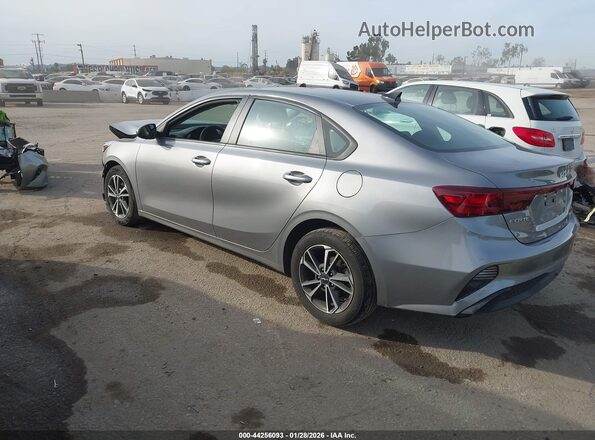 3KPF24AD5PE607302 2023 KIA FORTE Серебряный Задняя левая четверть