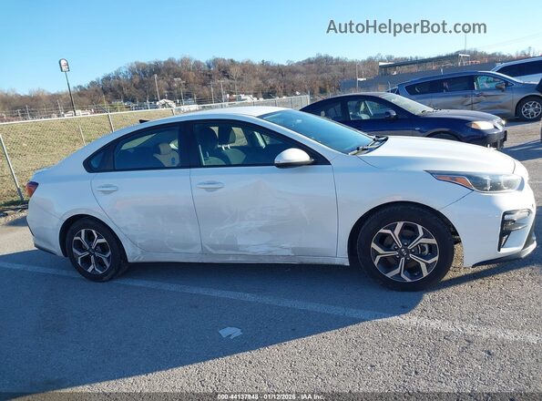 3KPF24AD8LE189666 2020 KIA FORTE Белый Вид задней части салона