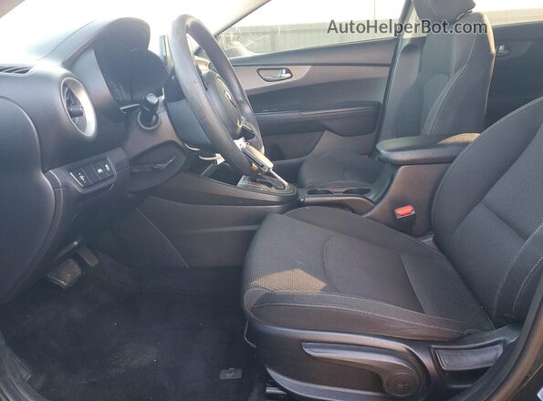 3KPF24ADXLE221971 2020 KIA FORTE Черный Вид салона спереди