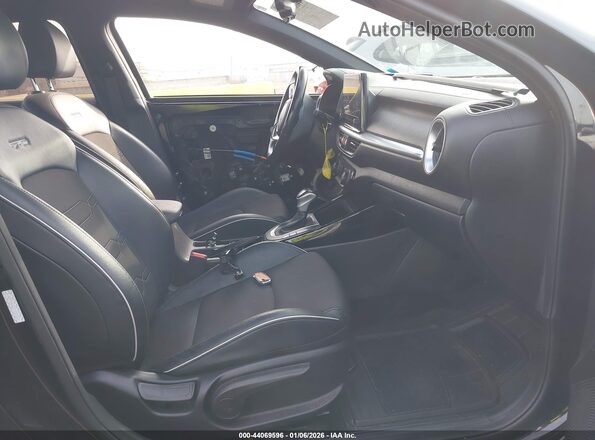 3KPF54AD2PE531223 2023 KIA FORTE Черный Вид салона спереди