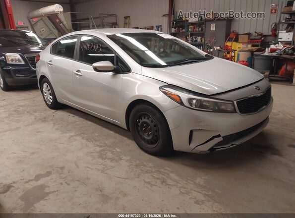 3KPFK4A71HE055471 2017 KIA FORTE Серебряный Передняя правая четверть